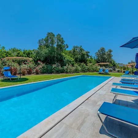 Sunny Hill-4 By Interhome